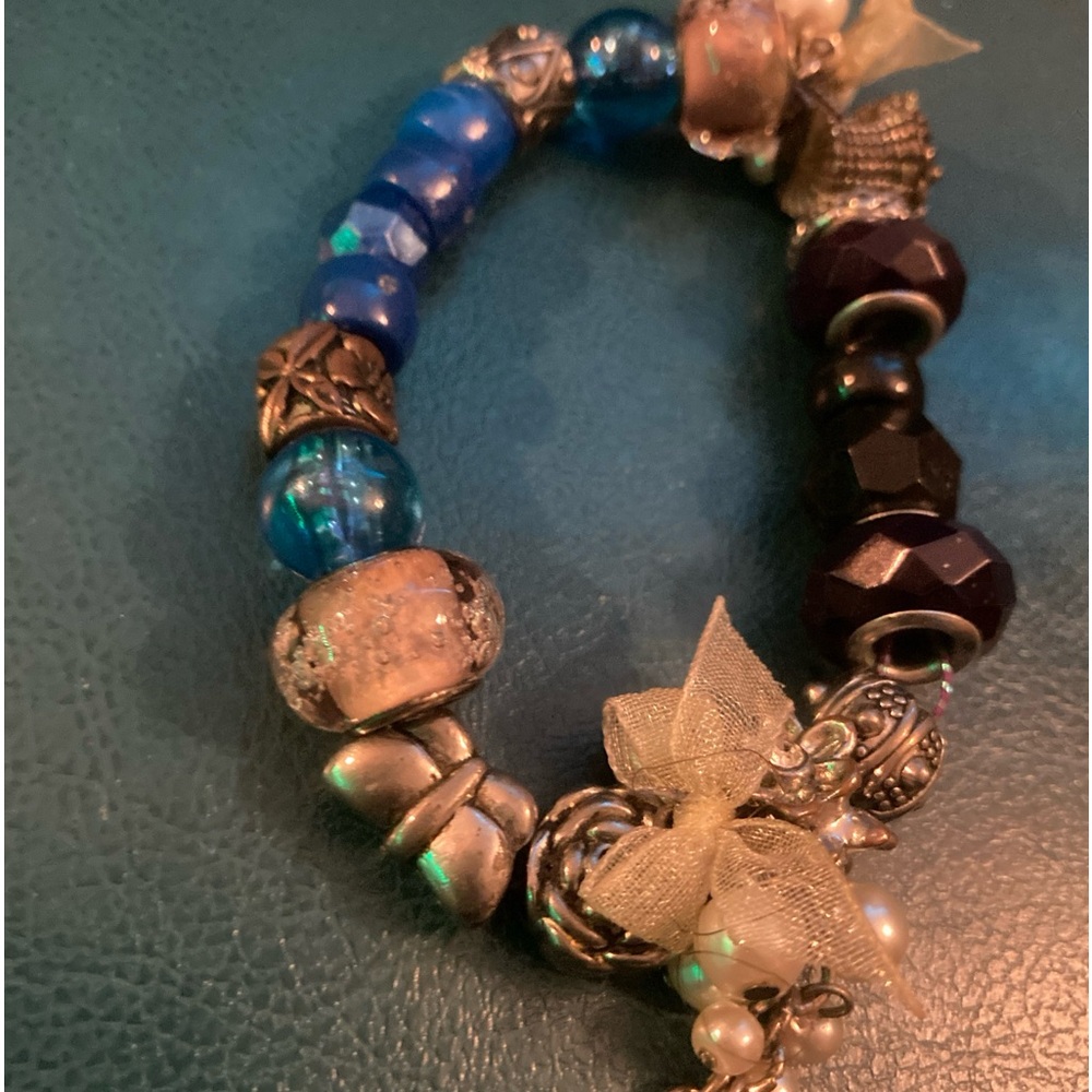 Chunky beaded stretch bracelet multi colored charm